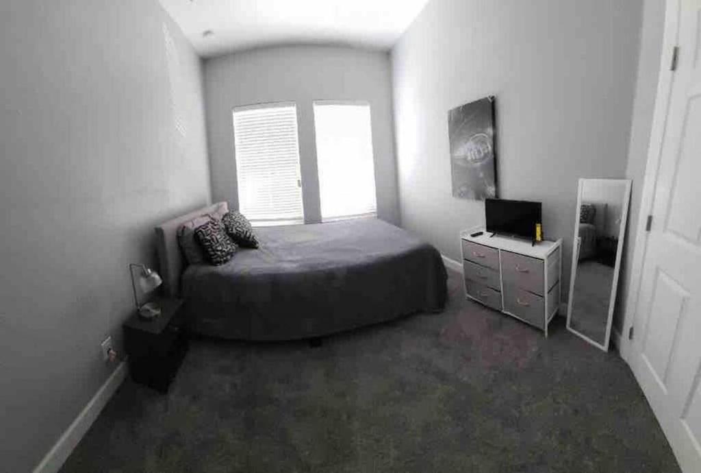 טאמפה Entire House-Comfy/Close To Downtown/Ybor מראה חיצוני תמונה